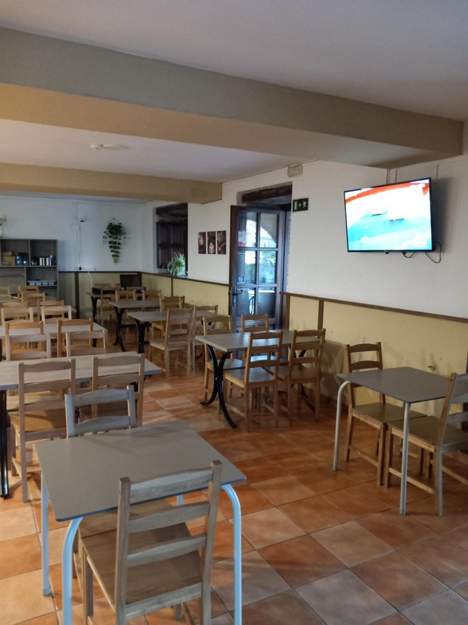 Hosteria Rio Negro Bárcena de Cicero エクステリア 写真