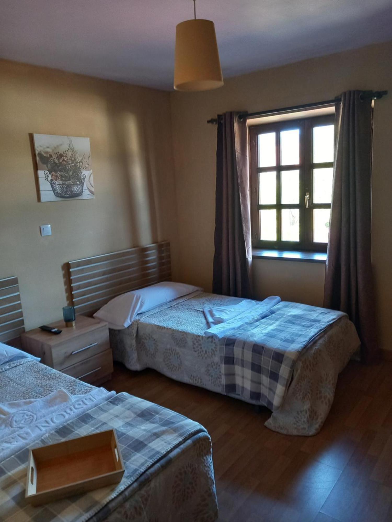 Hosteria Rio Negro Bárcena de Cicero エクステリア 写真